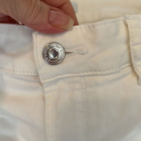 Kensie sz 10/30 off white denim crop pants raw hem with slits at side hem EUC - Picture 5 of 13